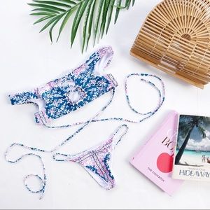 Off the shoulder printed bikini